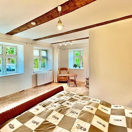 Gutshaus Wassernaehe, Weiter Blick Apartment
