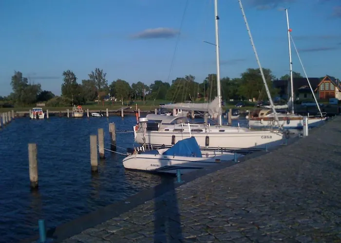 Gutshaus Wassernaehe, Weiter Blick Vieregge